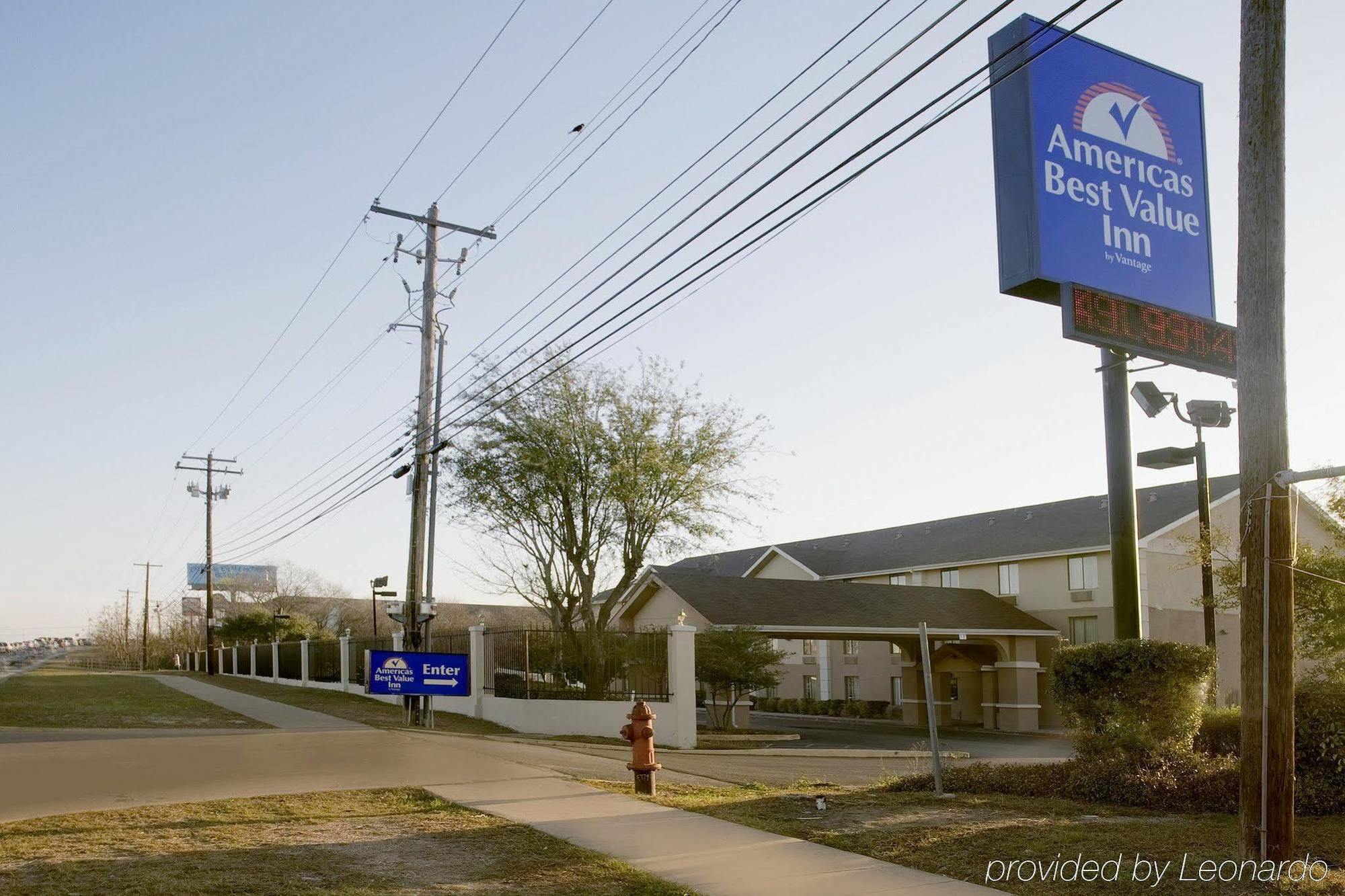 Econo Lodge Austin South מראה חיצוני תמונה