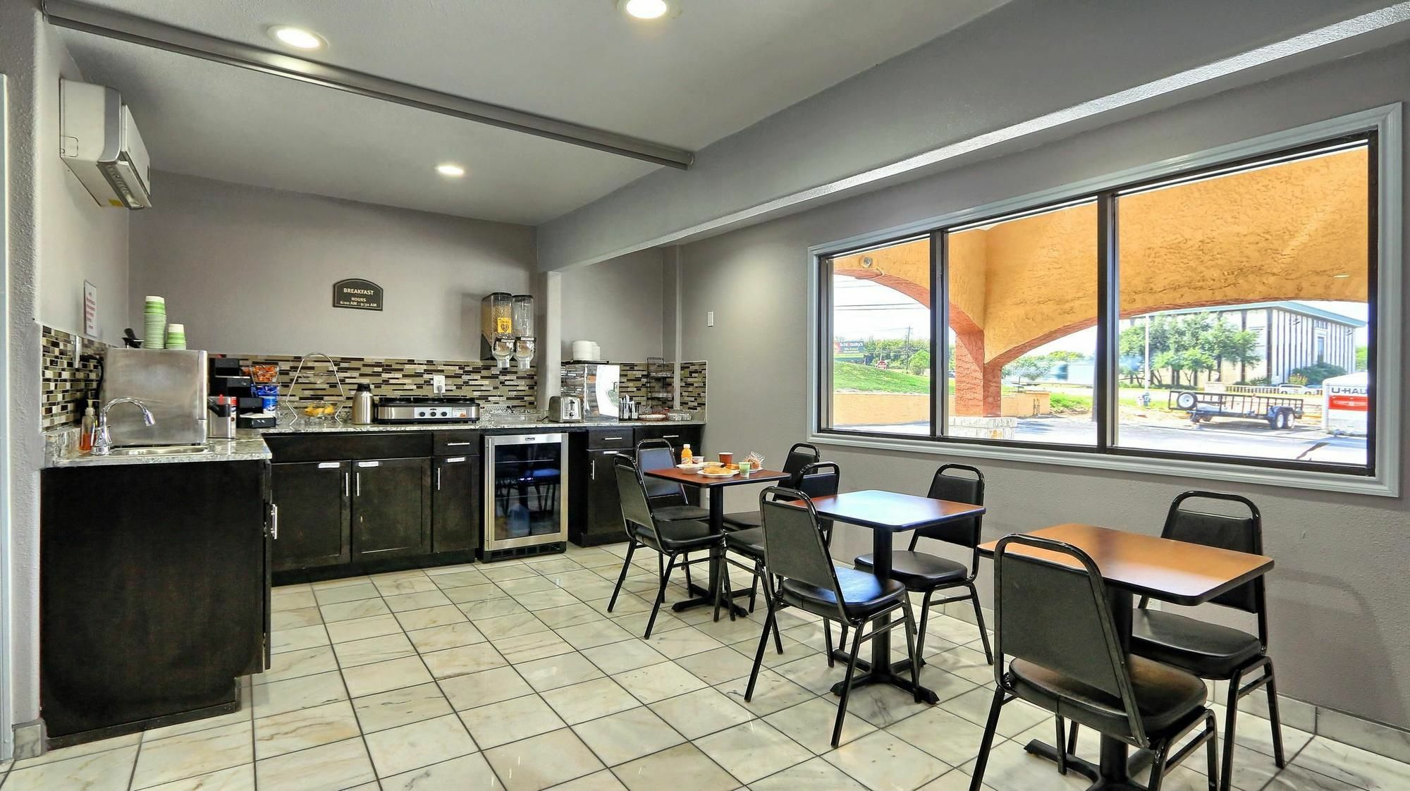 Econo Lodge Austin South מראה חיצוני תמונה